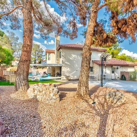 Treasure Bay-3Br Pool & Hot Tub Oasis Near T Strip-2